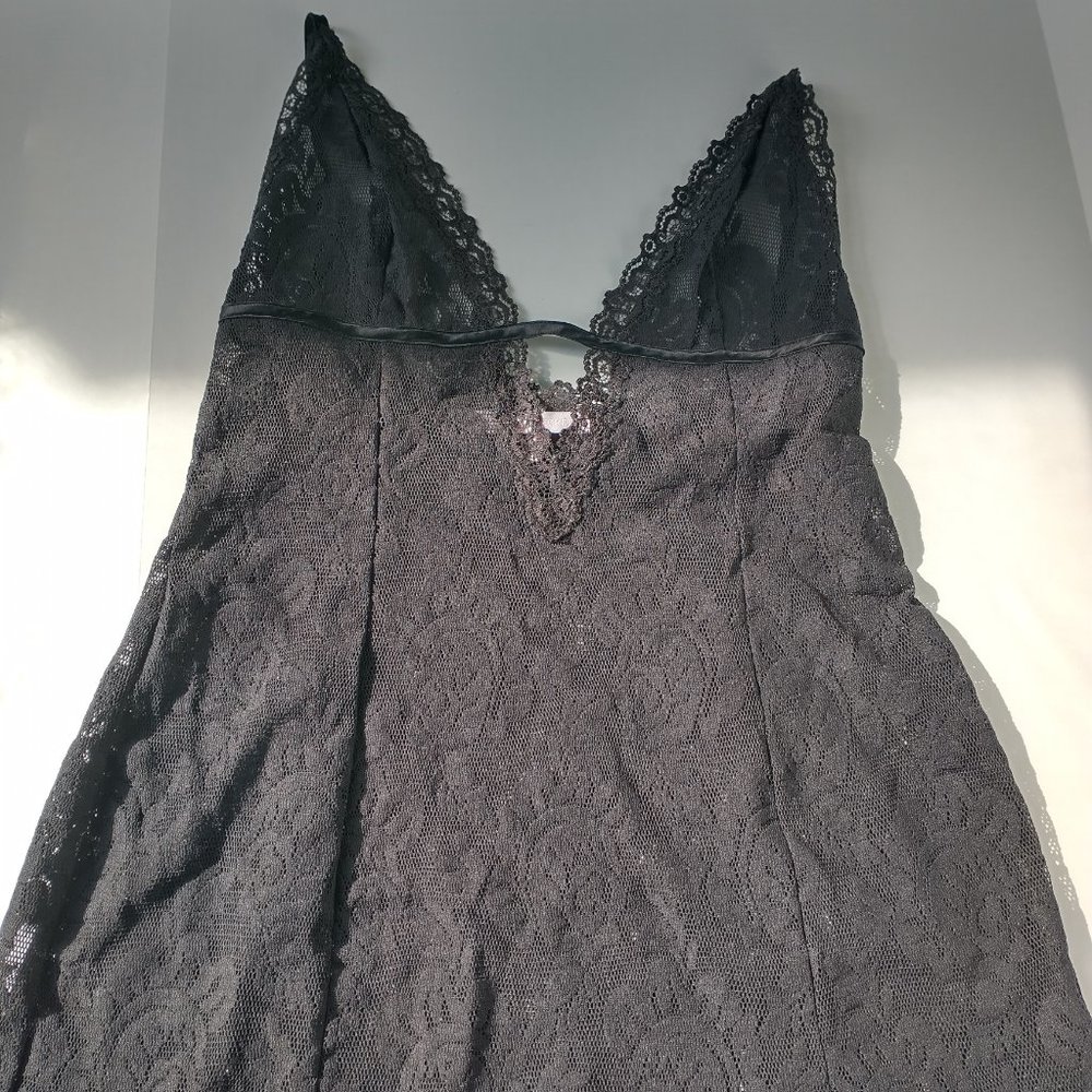 Victoria's Secret Black Lace Lingerie sz M